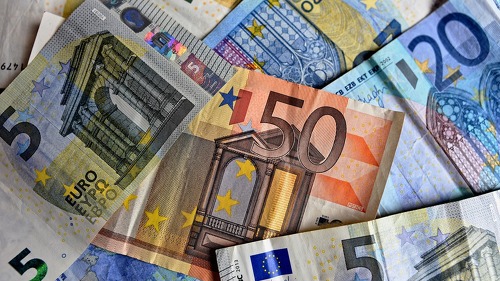 Gesetzlich Versicherte können durch passende Zusatzleistungen ihrer Krankenkasse mehrere Hundert Euro im Jahr sparen, zeigt eine neue Finanztip-Auswertung.