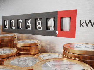 Nach einer Analyse von Finanztip steigen die CO₂-Kosten für einen durchschnittlichen Gasverbrauch von 6000 kWh pro Jahr erheblich.