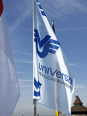 Die uniVersa hat mit FLEXXhouse eine neue Wohngebäudeversicherung eingeführt, die drei Tarifvarianten, fünf Erweiterungsbausteine und eine optionale Allgefahrendeckung bietet.