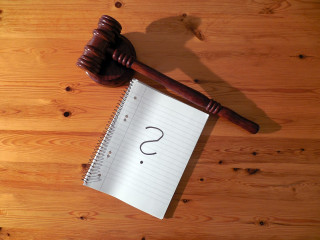 Die Risikoeinstufung des offenen Immobilienfonds „UniImmo: Wohnen ZBI“ war zu niedrig angesetzt, entschied das LG Nürnberg-Fürth. Welche Folgen das Urteil haben könnte.