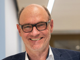 Dr. Rainer Reitzler ist CEO der Versicherungsgruppe Münchener Verein.