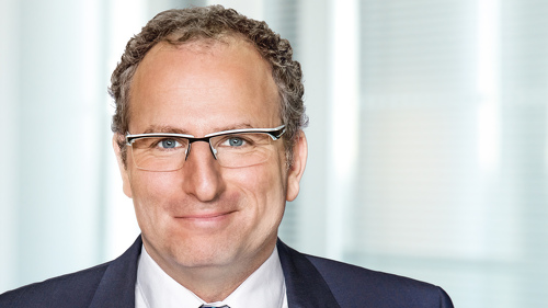 Dr. Matthias Maslaton, Vorstandsmitglied der ARAG SE für Vertrieb, Produkt und Innovation.