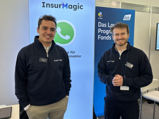 Tim Gutberlet und Janik Sauerbier auf der MMM-Messe 2025 der Fonds Finanz in München.