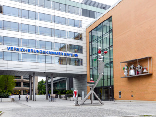 Die Versicherungskammer ist der größte öffentliche Versicherer in Deutschland und zählt zu den Top Ten der Erstversicherer bundesweit.