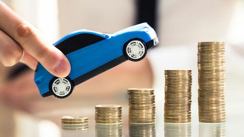 Fahrzeuge mit hoher Leistung, teurer Technik oder speziellen Bauteilen sind meist auch in der Versicherung teurer.