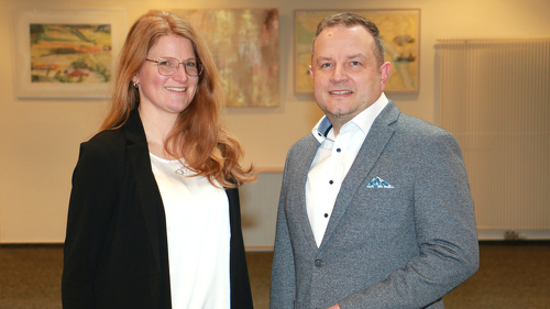 Verena Wagner (46) und Jörn Menke (50) übernehmen bei der Itzehoer neue Aufgaben.