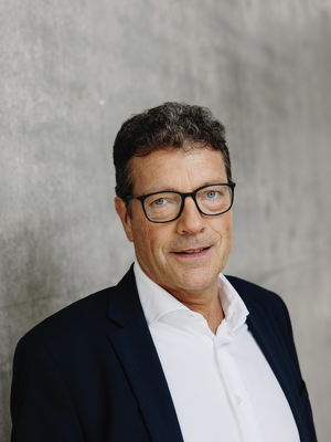 Ex-Allianz-Vorstand Rolf Wiswesser soll als Berater den Vertrieb von MRH Trowe.