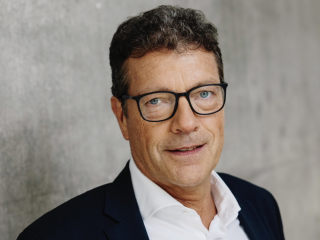 Ex-Allianz-Vorstand Rolf Wiswesser soll als Berater den Vertrieb von MRH Trowe.