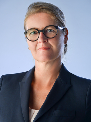 Dr. Claudia Picker