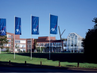 AXA Deutschland hat ihre Betriebshaftpflichtversicherung neu ausgerichtet, um kleine und mittlere Unternehmen (KMU) besser abzusichern.