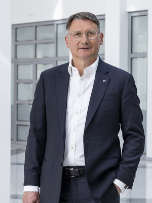 Dr. Stefan Hanekopf, Vorstandsvorsitzender der Concordia Versicherungen
