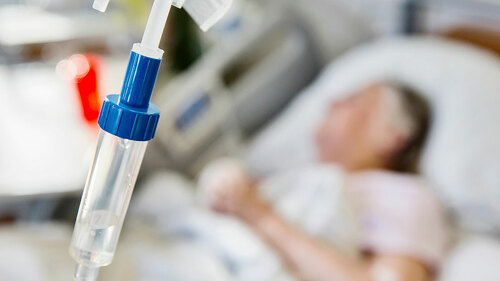 Neun Arztbesuche pro Kopf und Jahr – das ist im internationalen Vergleich ein Spitzenwert. Doch statt einer flächendeckend guten Versorgung offenbart sich ein System am Limit.