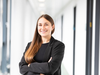 Alina Virnich, Haftpflichtexpertin bei der DEVK