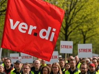 1.400 Versicherungsbeschäftigte streiken in Baden-Württemberg – Druck vor Tarifrunde steigt.