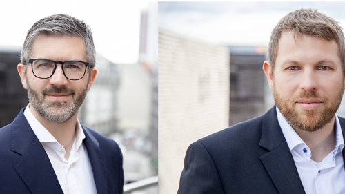 Bleiben den Versicherungsforen Leipzig erhalten: Die Geschäftsführer Justus Lücke (links) und Jens Ringel.