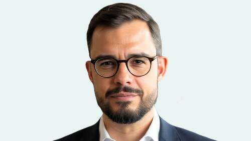 Markus Niederreiner wird in den Vorstand der Hypoport AG berufen und übernimmt gleichzeitig die Rolle des CEO der Smart InsurTech AG.