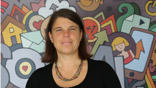 Marlene Drescher, Versicherungsmaklerin