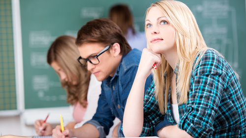 Jugendanteil in Deutschland auf Tiefstand – Zuwanderung als stabilisierender Faktor.