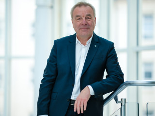 Vertriebsvorstand Ralf Berndt geht in den Ruhestand: 23 Jahre an der Spitze der Stuttgarter