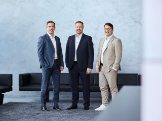 Der Vorstand der Haftpflichtkasse (v.l.n.r.): Dr. Claus Hunold, Vorstand für Vertrieb und Marketing, Dr. Frank Welfens, Vorstandsvorsitzender und Sascha Quillet, Vorstand für Digitalisierung und Technik