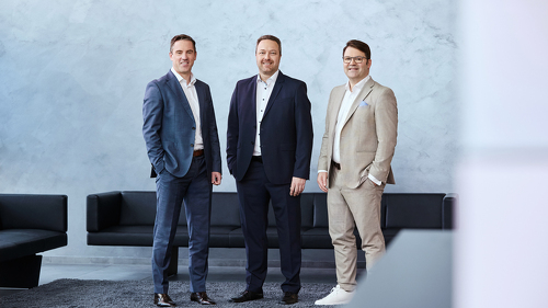Der Vorstand der Haftpflichtkasse (v.l.n.r.): Dr. Claus Hunold, Vorstand für Vertrieb und Marketing, Dr. Frank Welfens, Vorstandsvorsitzender und Sascha Quillet, Vorstand für Digitalisierung und Technik