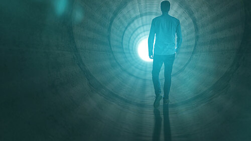 Tunnel-Mann-LichtamEnde-64988544-FO-LasseDesignen