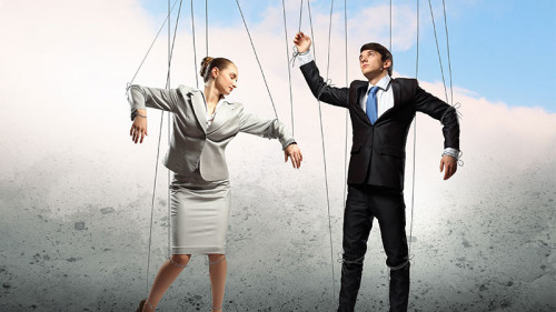 MaklerAnSchnueren-55183841-FO-Sergey-Nivens