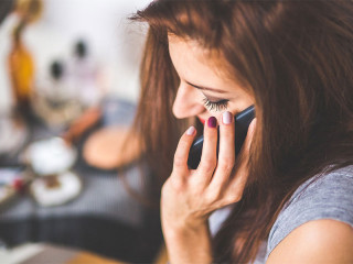 frau-am-telefon-791874-PB-kaboompics