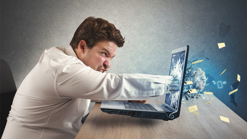 AergerLaptop-87128826-FO-alphaspirit