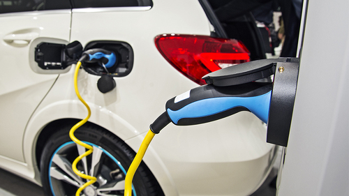 ElektroautoAufladen-56083018-FO-Eisenhans