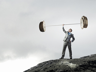 MannLanghantelEurogewichte-93105170-FO-Sergey-Nivens