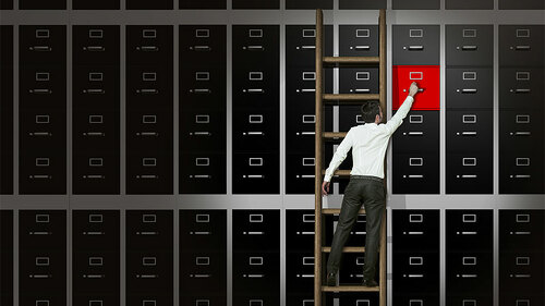 MannLeiterSchubladen-88421285-FO-crescendo