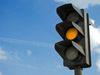 AmpelGelb-27592964-FO-Vacclav