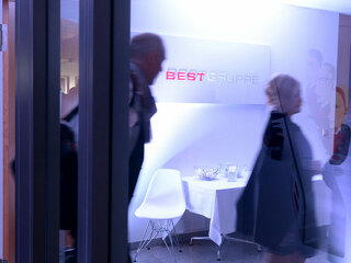 Best-Vernissage-Besucher2-2015