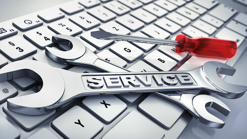 WerkzeugAufTastatur-82329911-FO-psdesign1