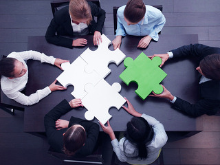 Puzzle-Team-90931674-FO-alotofpeople