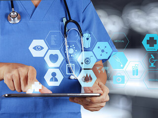 E-HealthTablet-65704664-FO-everythingpossible