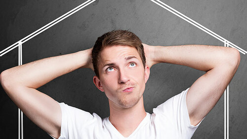 MannUnterHausSkizze-74020104-FO-lassedesignen