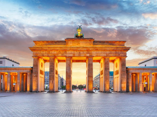 brandenburger-tor-berlin-94382576-FO-TTstudio