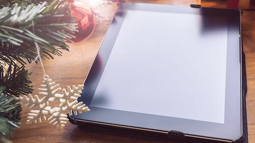 ChristbaumTablet-72962918-FO-sutichak