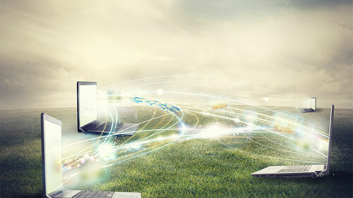 LaptopVerbindungDaten-67587222-FO-alphaspirit