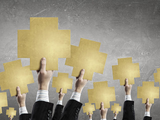 HaendePlusZeichen-100262035-FO-Sergey-Nivens