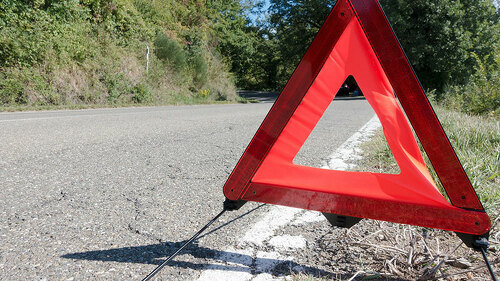 warndreieck-straße-984812-PB-stux