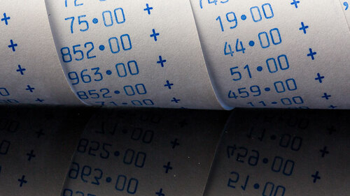 taschenrechner-ergebnisse-papierrolle-74370151-FO-Gina-Sanders