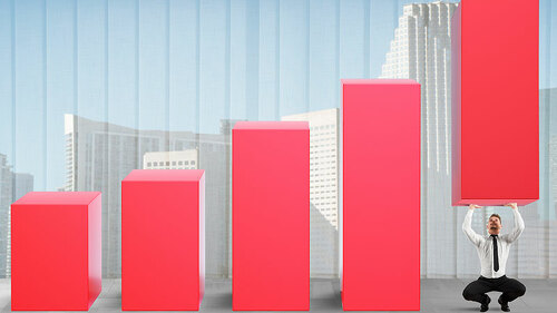 Mann-hebt-Balkendiagramm-78463756-FO-alphaspirit