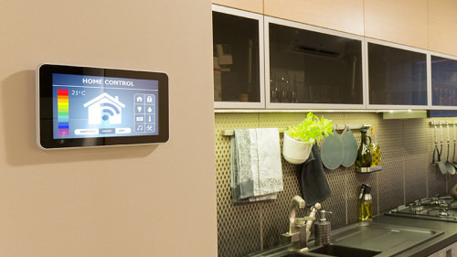 kueche-smart-home-91250526-FO-Artur-Marciniec