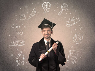 absolvent-uni-106327859-FO-ra2-studio