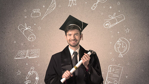 absolvent-uni-106327859-FO-ra2-studio