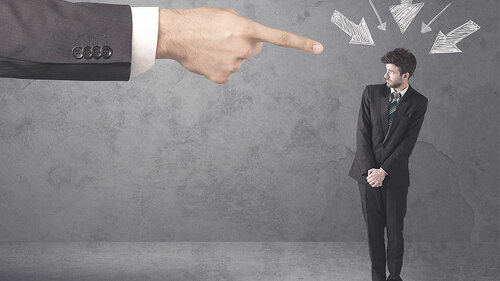 mann-wird-bestraft-99683198-FO-ra2-studio