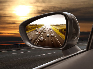 seitenspiegel-auto-62650419-FO-Giuseppe-Porzani